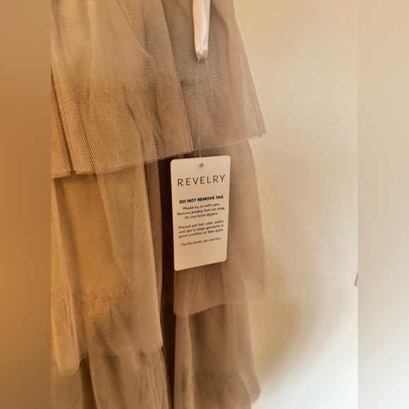 NEW Revelry Clove Tulle Maxi Dress Mist Gray Size 4 Tiered Formal Bridesmaid NWT - Picture 6 of 8